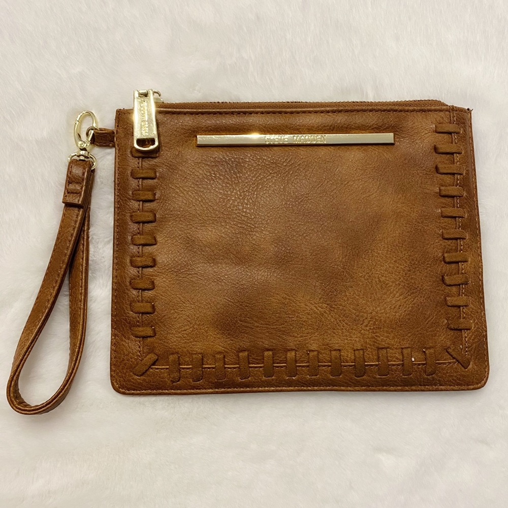 Steve Madden Wristlet Clutch - Camel toned